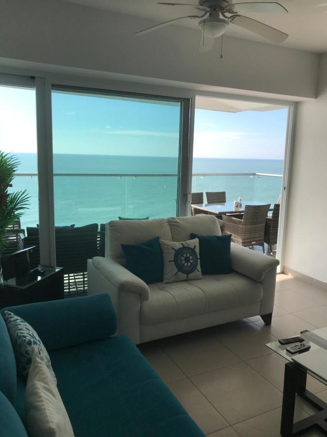 Resort Playa Azul Departamentos Frente Al Mar Tonsupa Extérieur photo